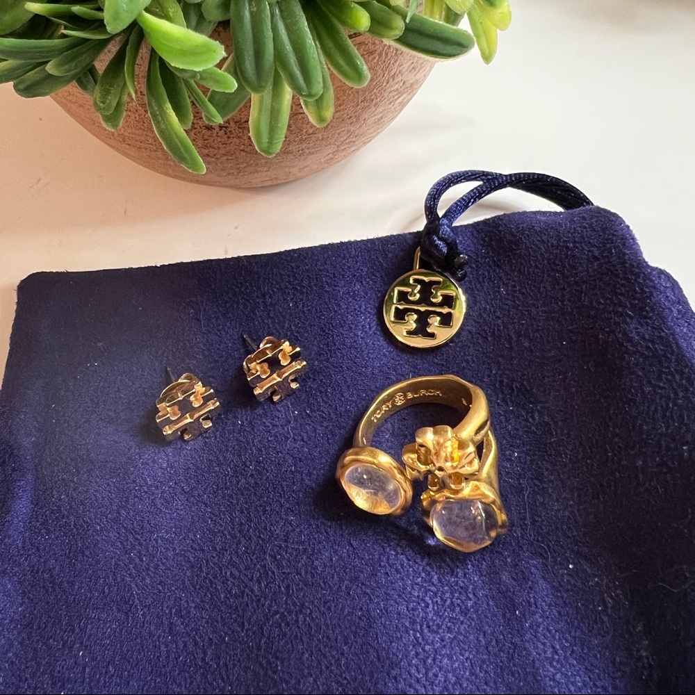 Tory Burch jewelry set